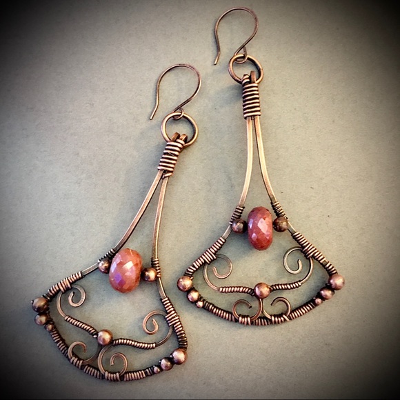 Peach moonstone wire wrapped statement earrings - Picture 5 of 5